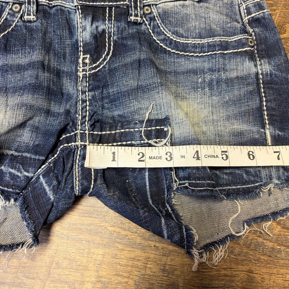 BKE Sabrina Blue Denim Jean Shorts Womens 24 Whiskered Distressed Low Rise - Picture 5 of 8